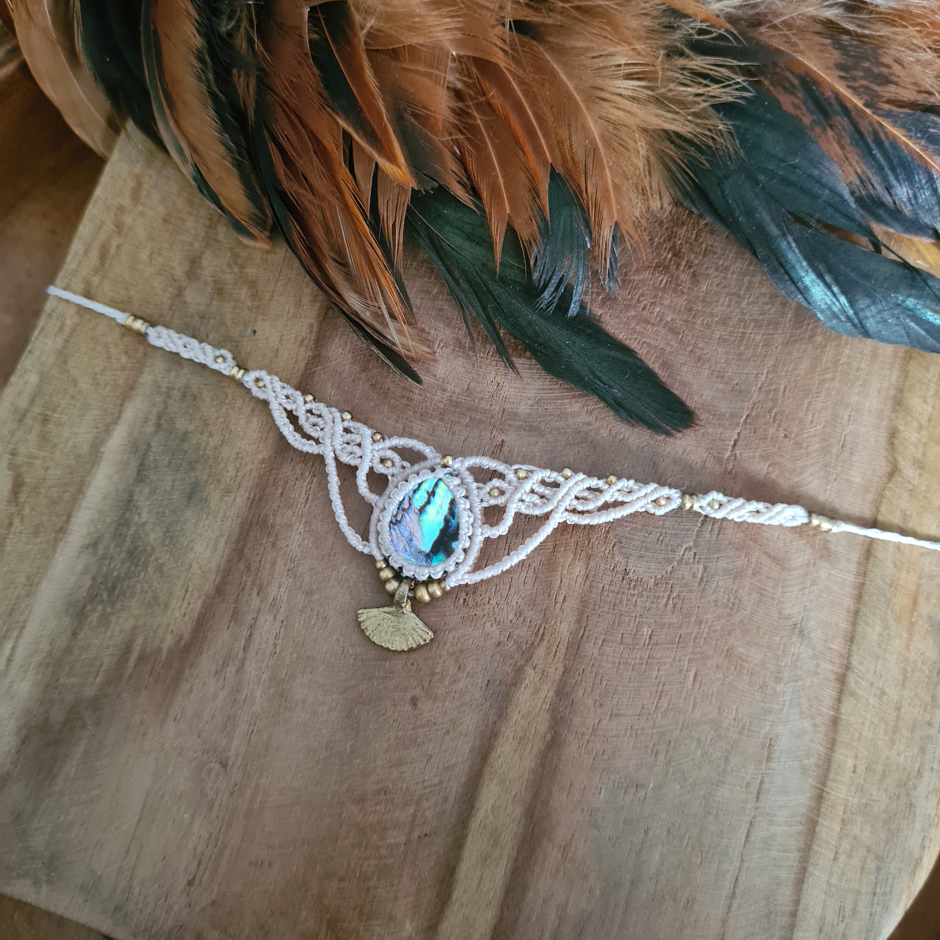 Macramé choker Abalone