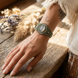 Macramé armband Bergkristal