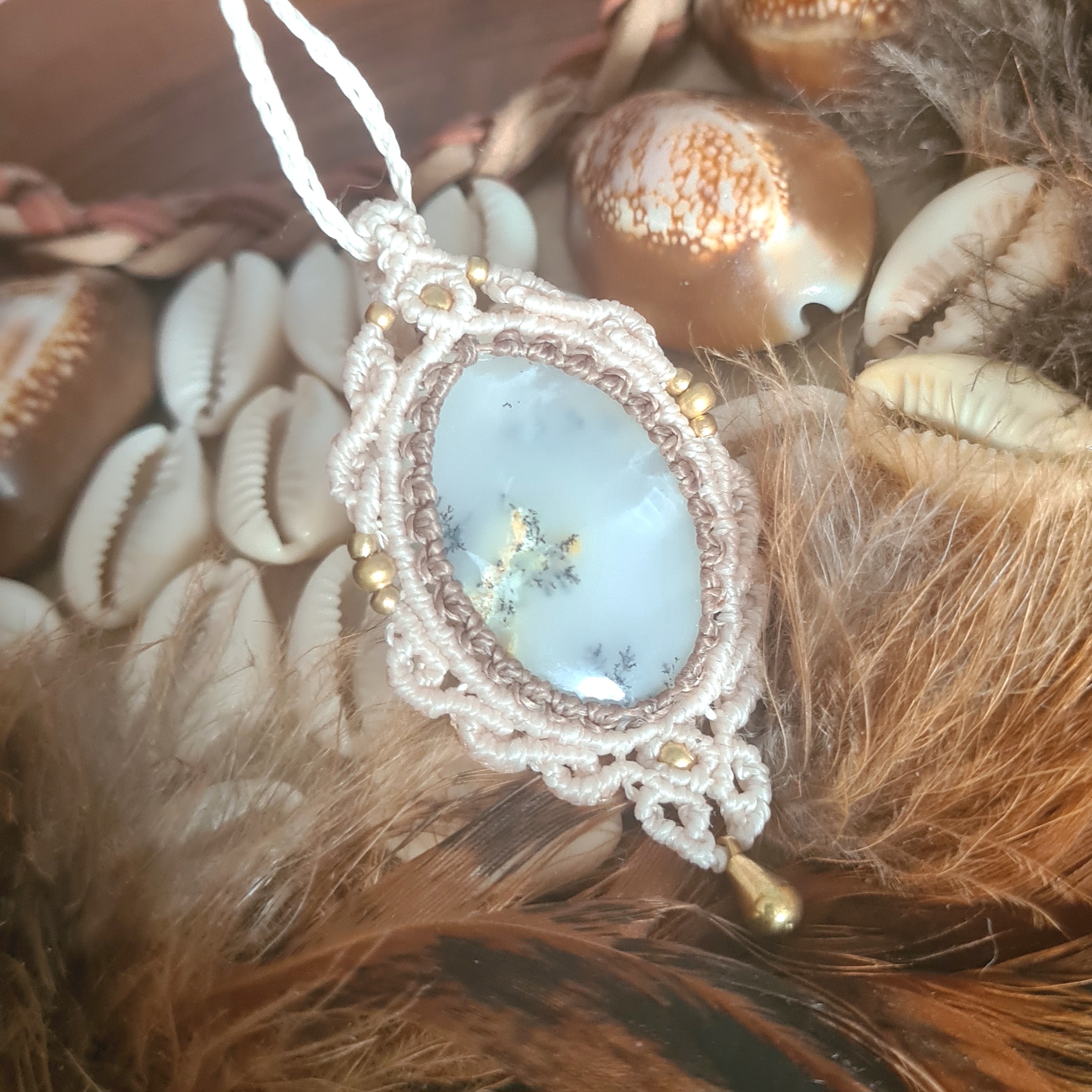 Macramé ketting Dendriet Opaal