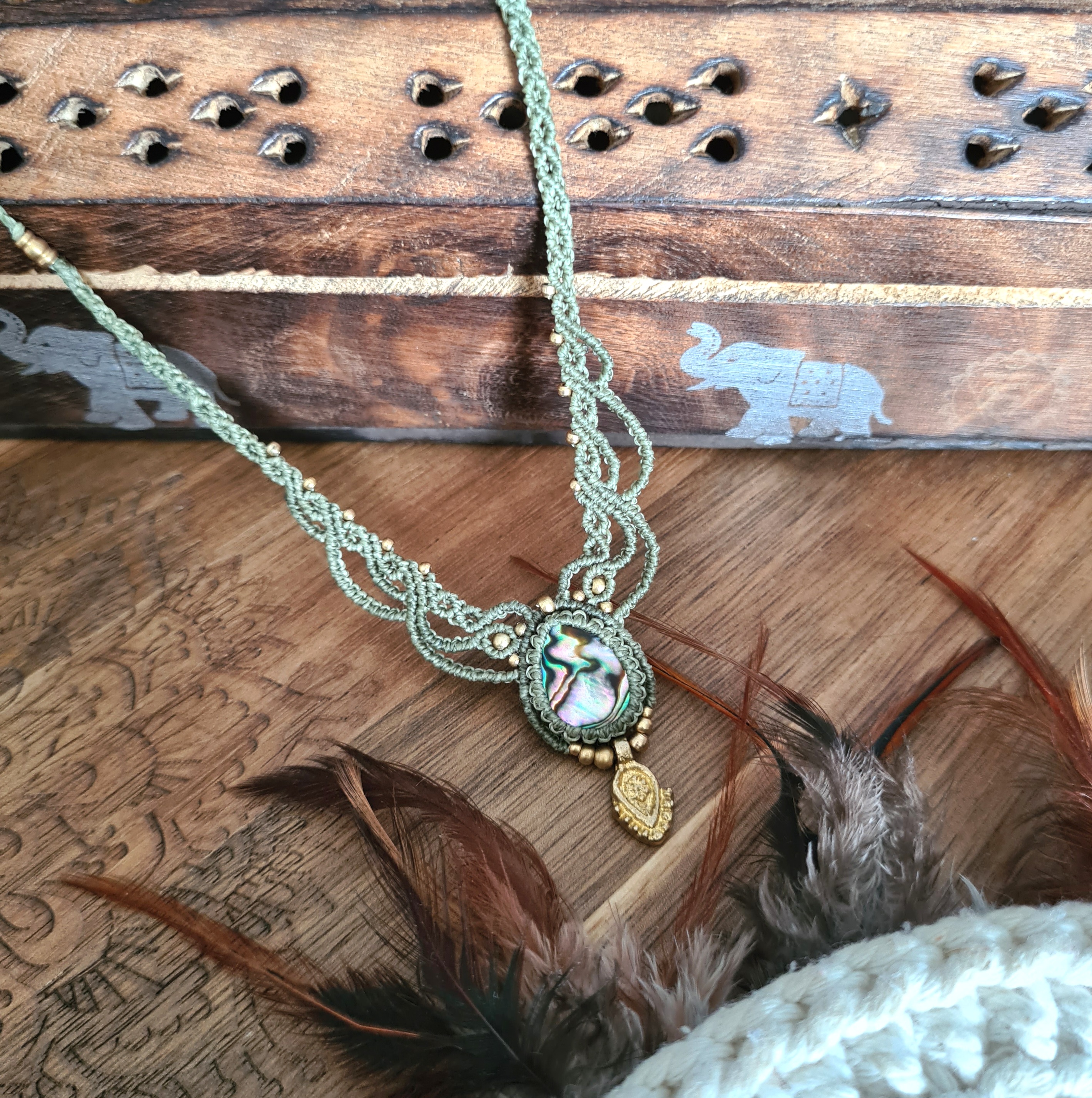 Macramé ketting Abalone