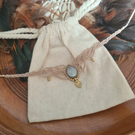 Macramé choker Maansteen