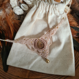 Macramé ketting Ammoniet