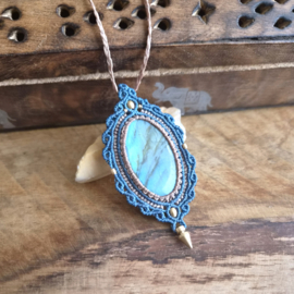Macramé ketting Labradoriet