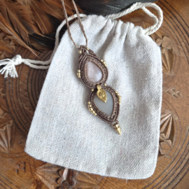 Macramé ketting Peach- en Belmoriet Maansteen