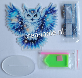 Staand ornament vliegende uil