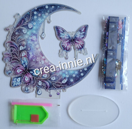 Staand ornament halve maan met hangende vlinder