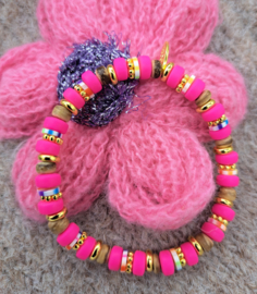 Armbandje 'hippie beach' Neon Roze