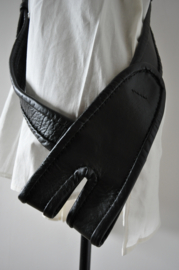 Baldric Black