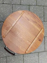 Snijplank, rond, massief eiken ( ø 52 cm.)