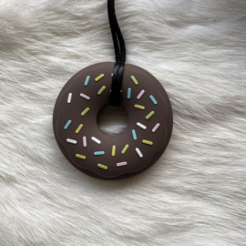 Donut met spikkels bijtfiguur - bruin