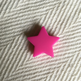 Star M - fuchsia