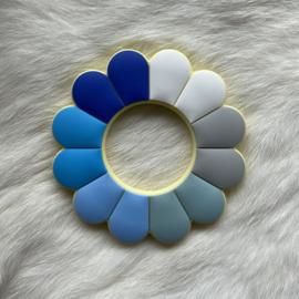 Flower power teether - blue shades