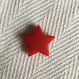 Star M - crimson red
