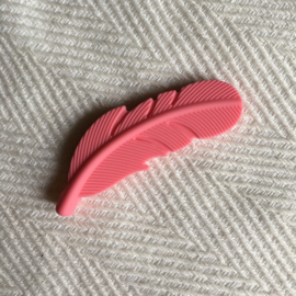 Feather - coral pink