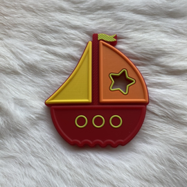 Boat teether - crimson red