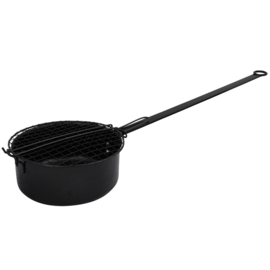 Popcornpan voor op het buitenvuur