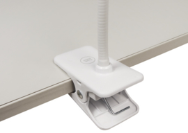 Loeplamp,3 dioptrie, zowel voet als tafelklem USB-aansluiting