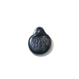 Black little pendant, made of glass