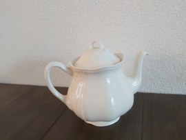 Queen's Plain Creme - Theepot ca 17 cm hoog