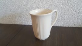 Queen's Plain Creme - Koffiebeker 11 cm hoog