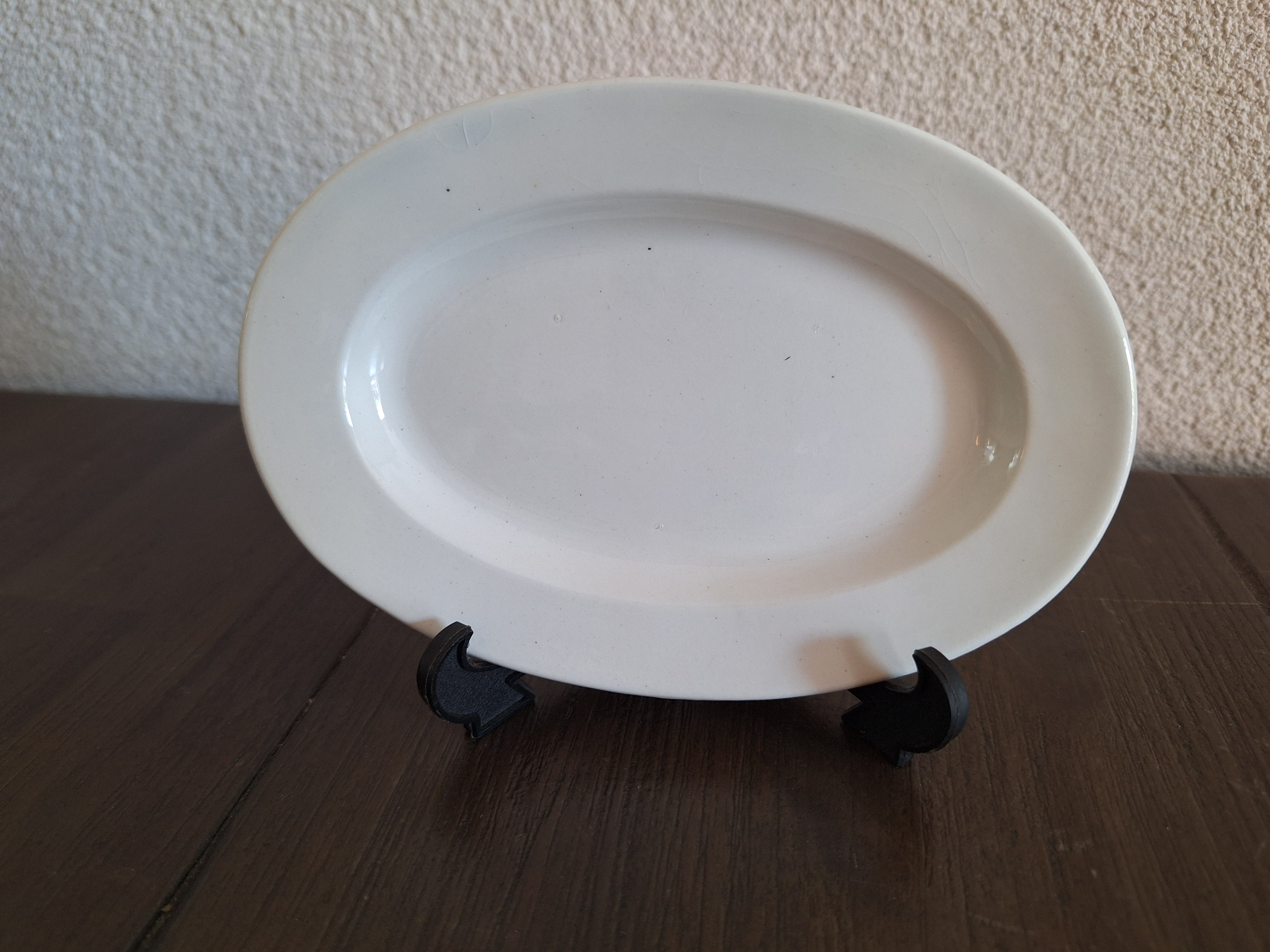 Poppenservies zonder  bies - Vleesschaaltje 13,5 x 9,5 cm