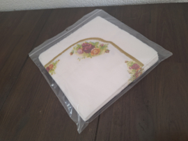 Old Country Roses - Papieren servetjes met Old Country Roses decor.
