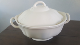 Queen's Plain Creme - Dekschaal met deksel 21,5 cm doorsnede