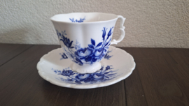 Connoisseur - Kop en schotel  (Gainsborough Shape)