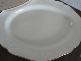Guirlande (Garland) Gold - Serveerschaal ovaal 43,5 x 33,5 cm met treef