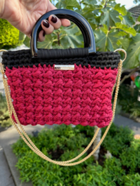 Tas handmade van Ansi Original in rood met zwart
