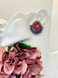 oorbellen studs bead embroidery roze paars