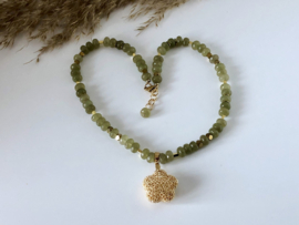 Collier jade facet en filigrein hanger