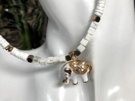 collier kort wit goud met olifant