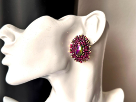 oorbellen oorknoppen beadembroidery fuchsia groen
