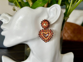 Oorbellen bead embroidery hart bruin oranje