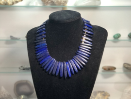 collier lapis lazuli sticks met hematiet goud