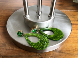 oorbellen XL goud groen met swarovski