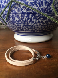 armband crème leer met facet geslepen jade