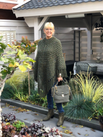 Poncho in olijfgroene tweed