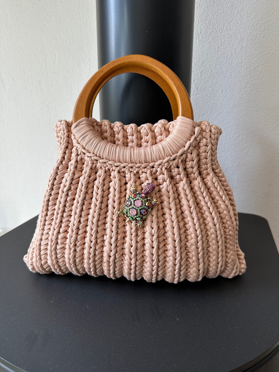 Tas handmade Ansi Original met schildpad broche
