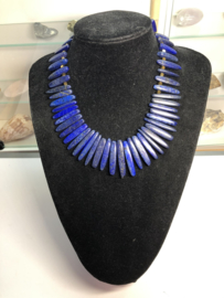 collier lapis lazuli sticks met hematiet goud