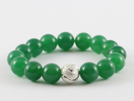 armband elastisch met groene jade en zilveren kraal