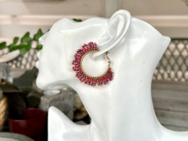 Oorbellen bead embroidery creolen roze goud