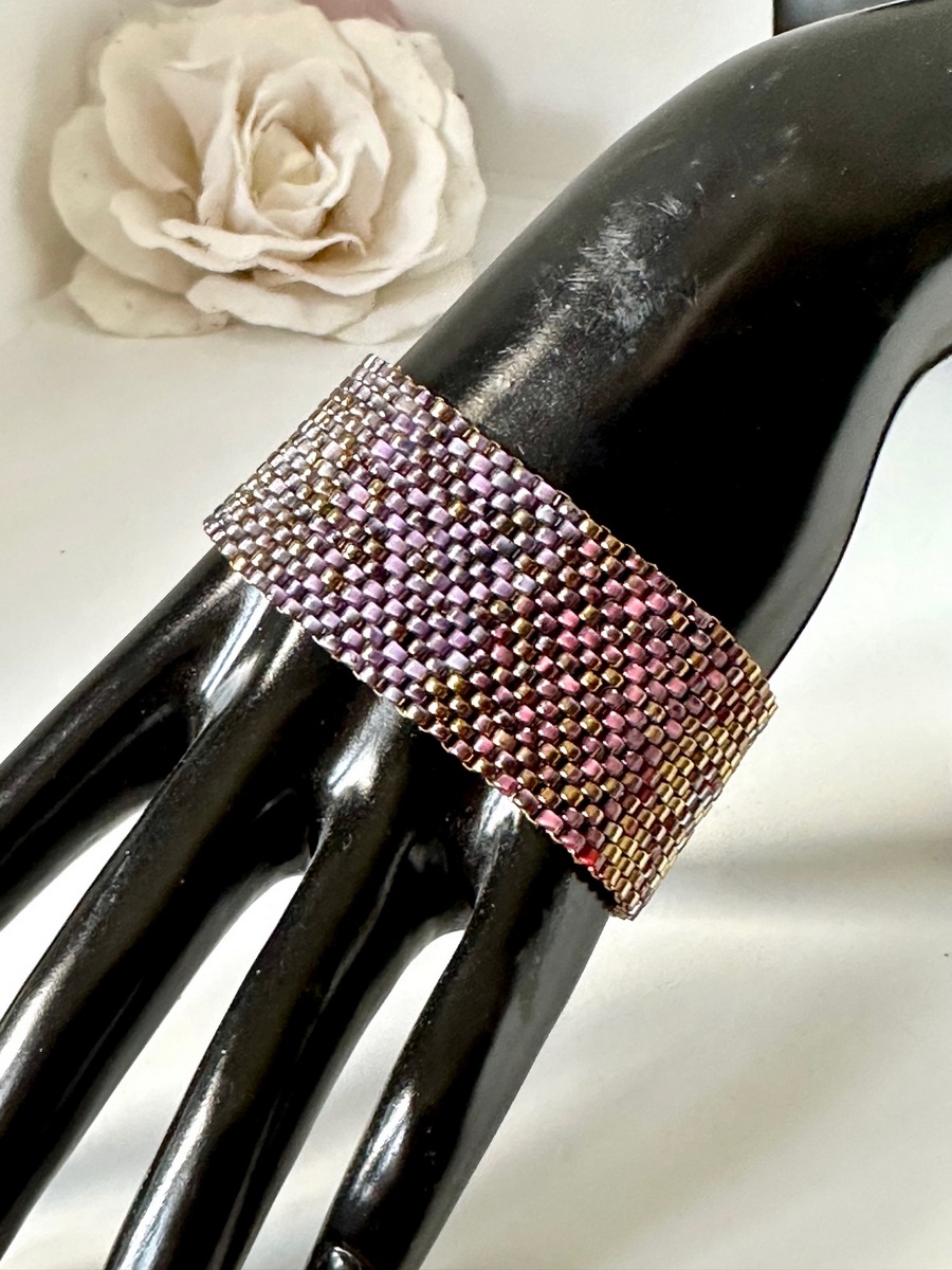 Armband bead embroidery multi colour breed