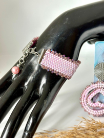 Armband bead embroidery delica's roze parelmoer