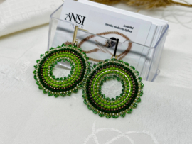 oorbellen statement XL bead embroidery groen goud