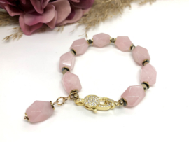 armband roze jade met hematiet goud en zirkonia slot