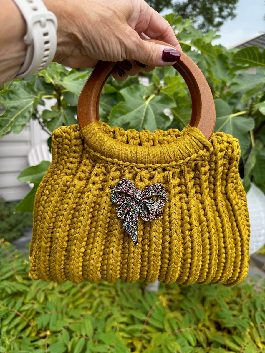 Tas Ansi Original handmade met strik broche