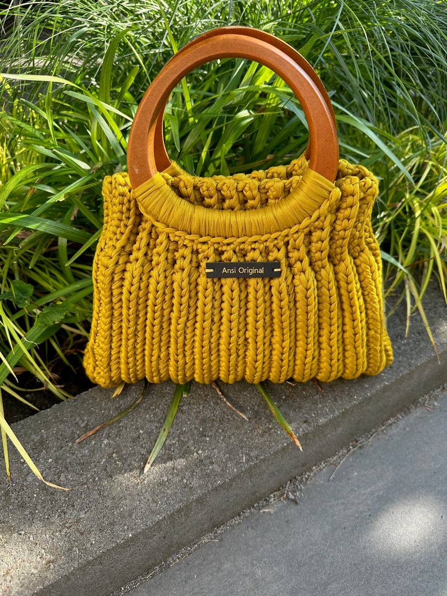 Tas Ansi Original handmade met strik broche