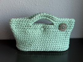 Tas clutch met aventurijn broche